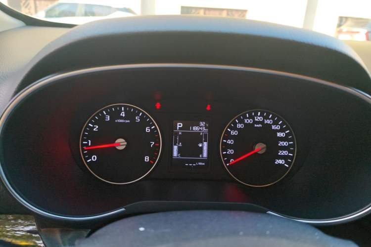 Used Kia KX3 2015 1.6L Automatic Two-Wheel Drive DLX Instrument Cluster
