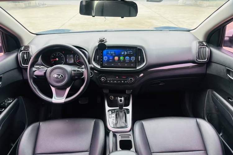 Used Kia KX3 2015 1.6L Automatic Two-Wheel Drive DLX Interior 2