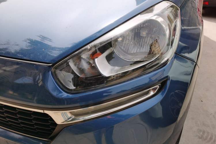 Used Kia KX3 2015 1.6L Automatic Two-Wheel Drive DLX Left Front Headlight