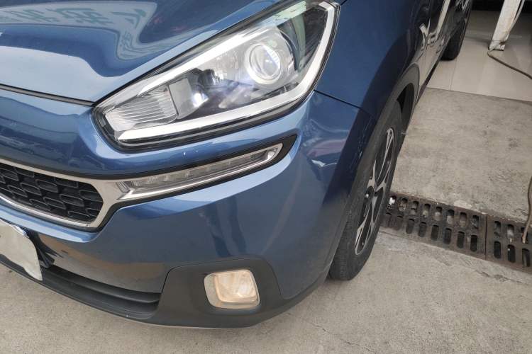 Used Kia KX3 2015 1.6T Automatic Two-Wheel Drive PRM Left Front Headlight