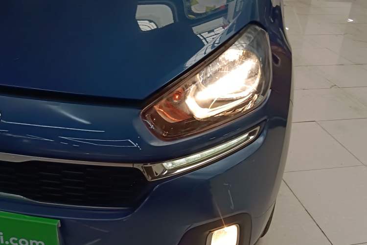 Used Kia KX3 2015 1.6L Automatic Two-Wheel Drive DLX Left Front Headlight