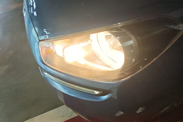 Used Kia KX3 2015 1.6L Automatic Two-Wheel Drive DLX Left Front Headlight
