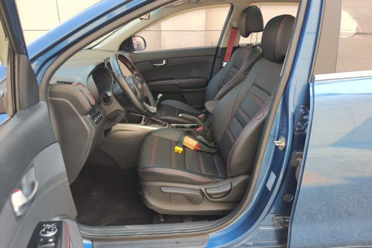 Used Kia KX3 2015 1.6T Automatic Two-Wheel Drive DLX Left Front Seat