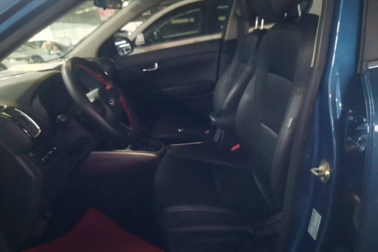 Used Kia KX3 2015 1.6L Automatic Two-Wheel Drive DLX Left Front Seat