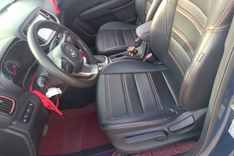 Used Kia KX3 2015 1.6T Automatic Two-Wheel Drive DLX Left Front Seat