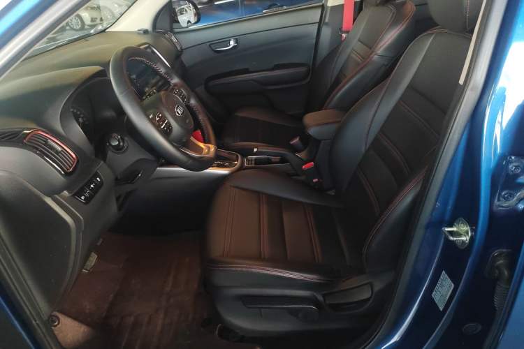 Used Kia KX3 2015 1.6T Automatic Two-Wheel Drive DLX Left Front Seat