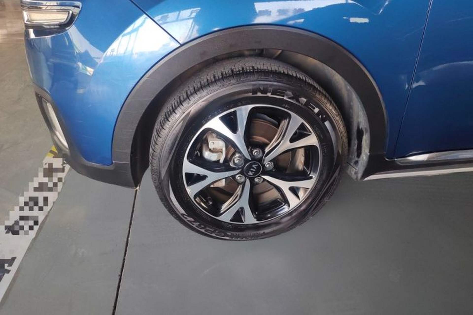 Used Kia KX3 2015 1.6T Automatic Two-Wheel Drive DLX Left Front Wheel Hub