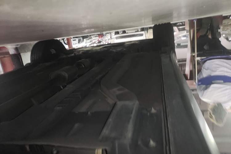 Used Kia KX3 2015 1.6L Automatic Two-Wheel Drive DLX Left Side Sill