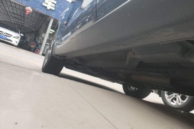 Used Kia KX3 2015 1.6T Automatic Two-Wheel Drive PRM Left Side Sill