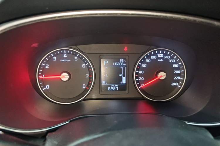 Used Kia KX3 2015 1.6L Automatic Two-Wheel Drive DLX Odometer Close Up