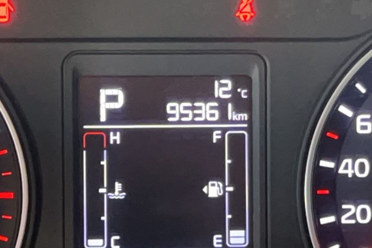 Used Kia KX3 2015 1.6T Automatic Two-Wheel Drive DLX Odometer Close Up