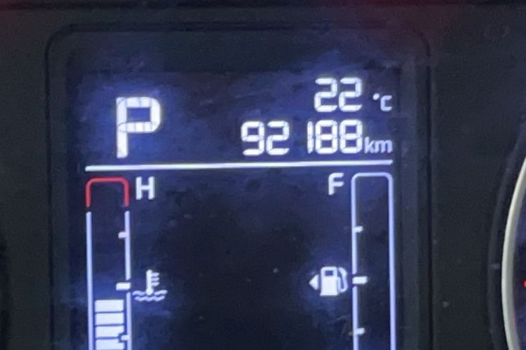 Used Kia KX3 2015 1.6L Automatic Two-Wheel Drive DLX Odometer Close Up