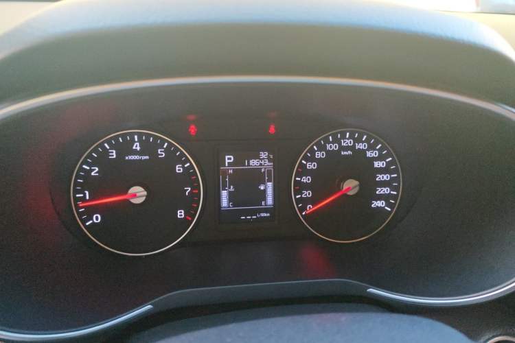 Used Kia KX3 2015 1.6L Automatic Two-Wheel Drive DLX Odometer Close Up