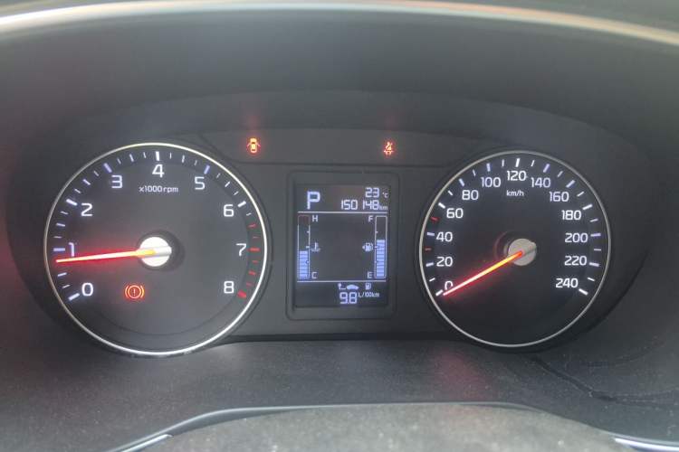 Used Kia KX3 2015 1.6L Automatic Two-Wheel Drive DLX Odometer Close Up
