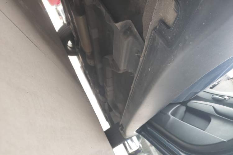 Used Kia KX3 2015 1.6T Automatic Two-Wheel Drive PRM Right Side Sill