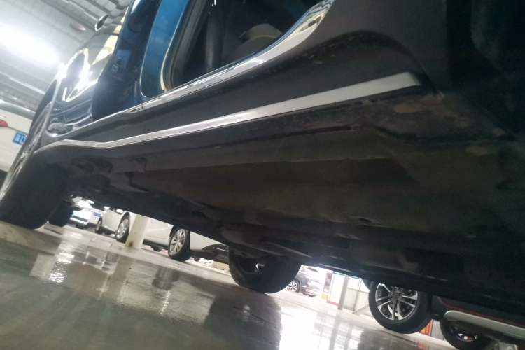 Used Kia KX3 2015 1.6L Automatic Two-Wheel Drive DLX Right Side Sill