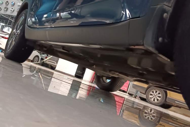 Used Kia KX3 2015 1.6L Automatic Two-Wheel Drive DLX Right Side Sill