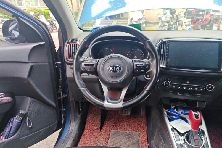 Used Kia KX3 2015 1.6T Automatic Two-Wheel Drive DLX Steering Wheel
