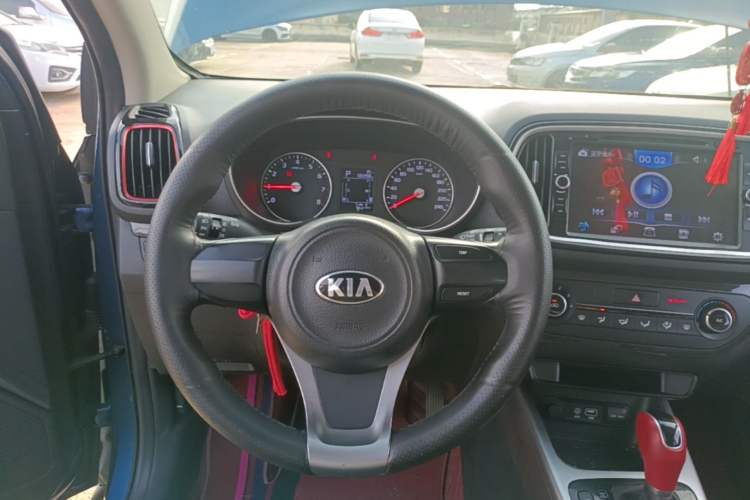 Used Kia KX3 2015 1.6T Automatic Two-Wheel Drive DLX Steering Wheel