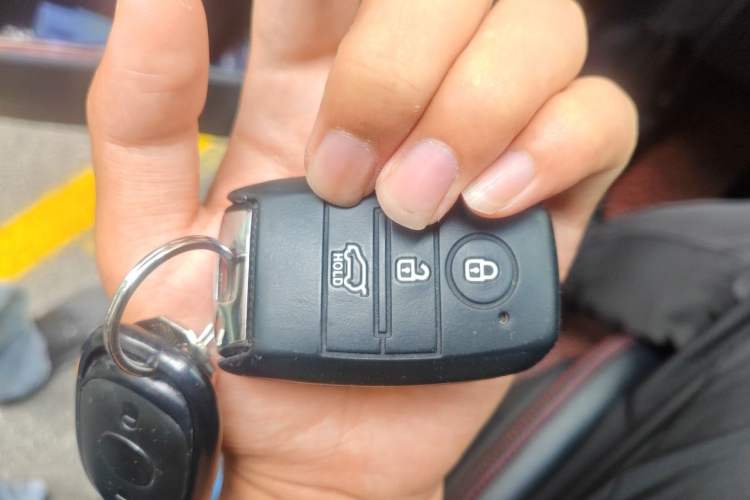 Used Kia KX3 2015 1.6T Automatic Two-Wheel Drive DLX Vehicle Key