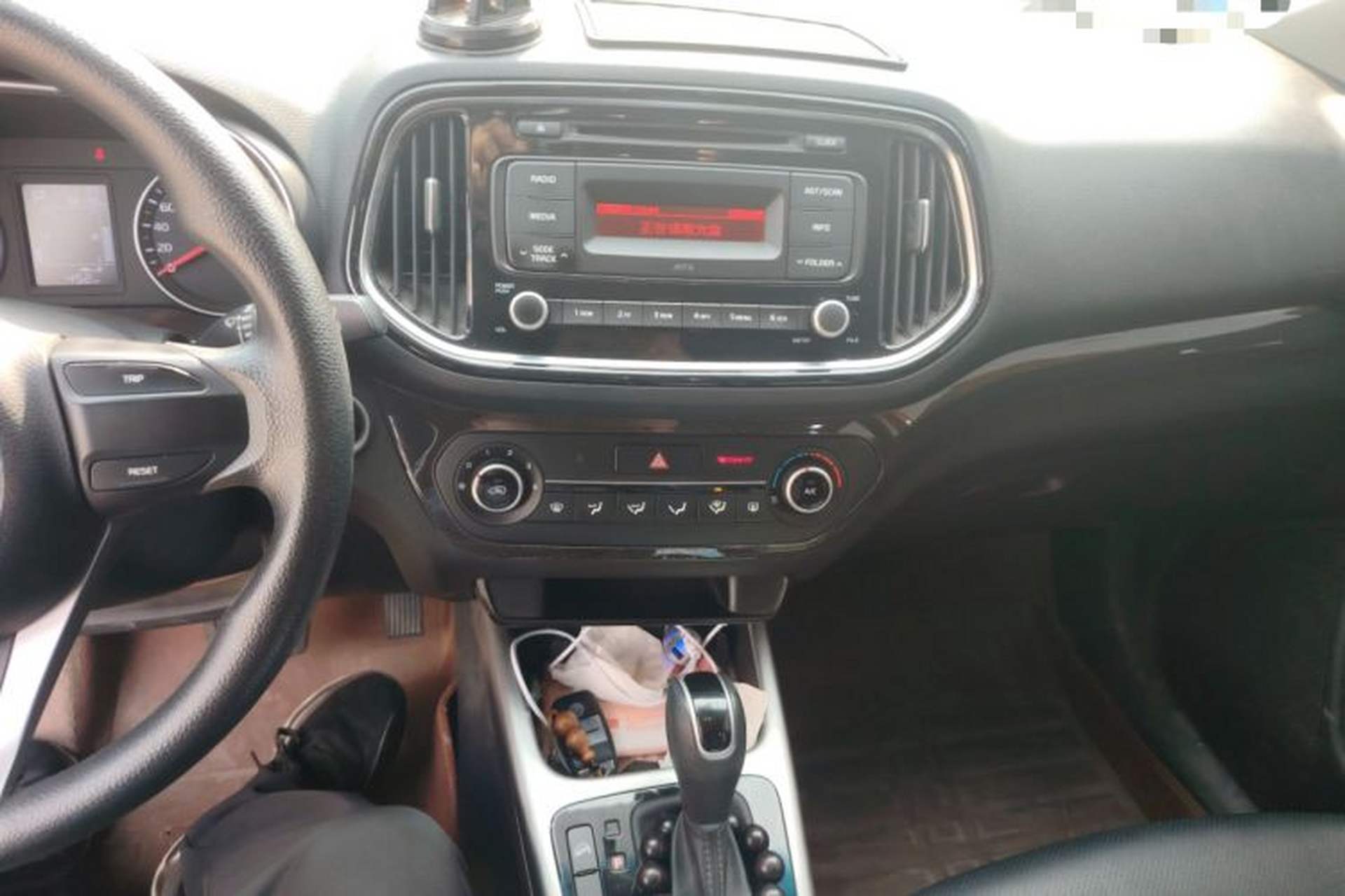 Used Kia KX3 2015 1.6L Automatic Two-Wheel Drive DLX Audio And AC Panel