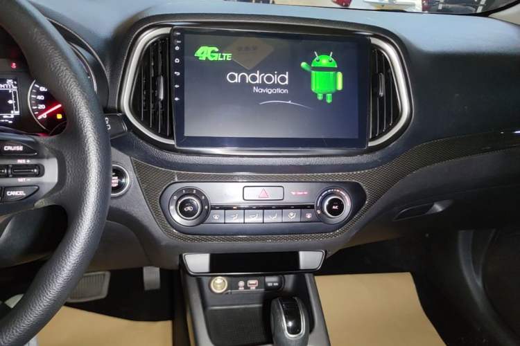 Used Kia KX3 2015 1.6L Automatic Two-Wheel Drive DLX Audio And AC Panel