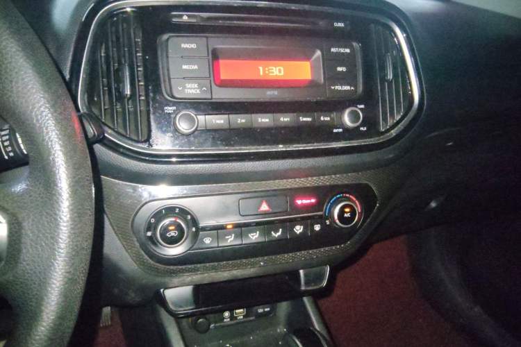 Used Kia KX3 2015 1.6L Automatic Two-Wheel Drive DLX Audio And AC Panel
