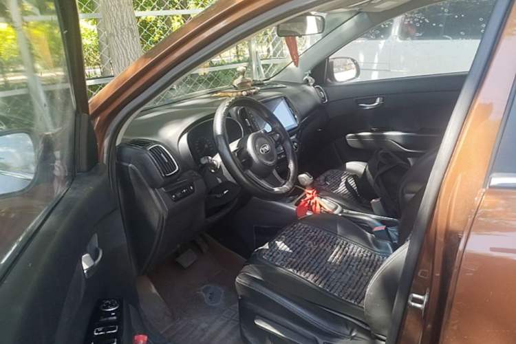 Used Kia KX3 2015 1.6L Automatic Two-Wheel Drive DLX Driver Seat
