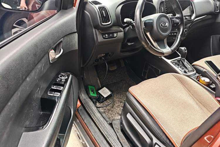 Used Kia KX3 2015 1.6L Automatic Two-Wheel Drive DLX Driver Seat