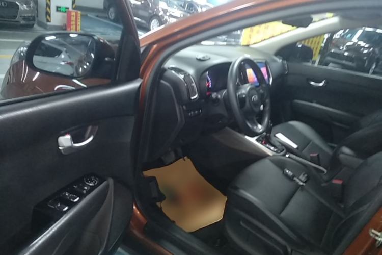 Used Kia KX3 2015 1.6L Automatic Two-Wheel Drive DLX Driver Seat