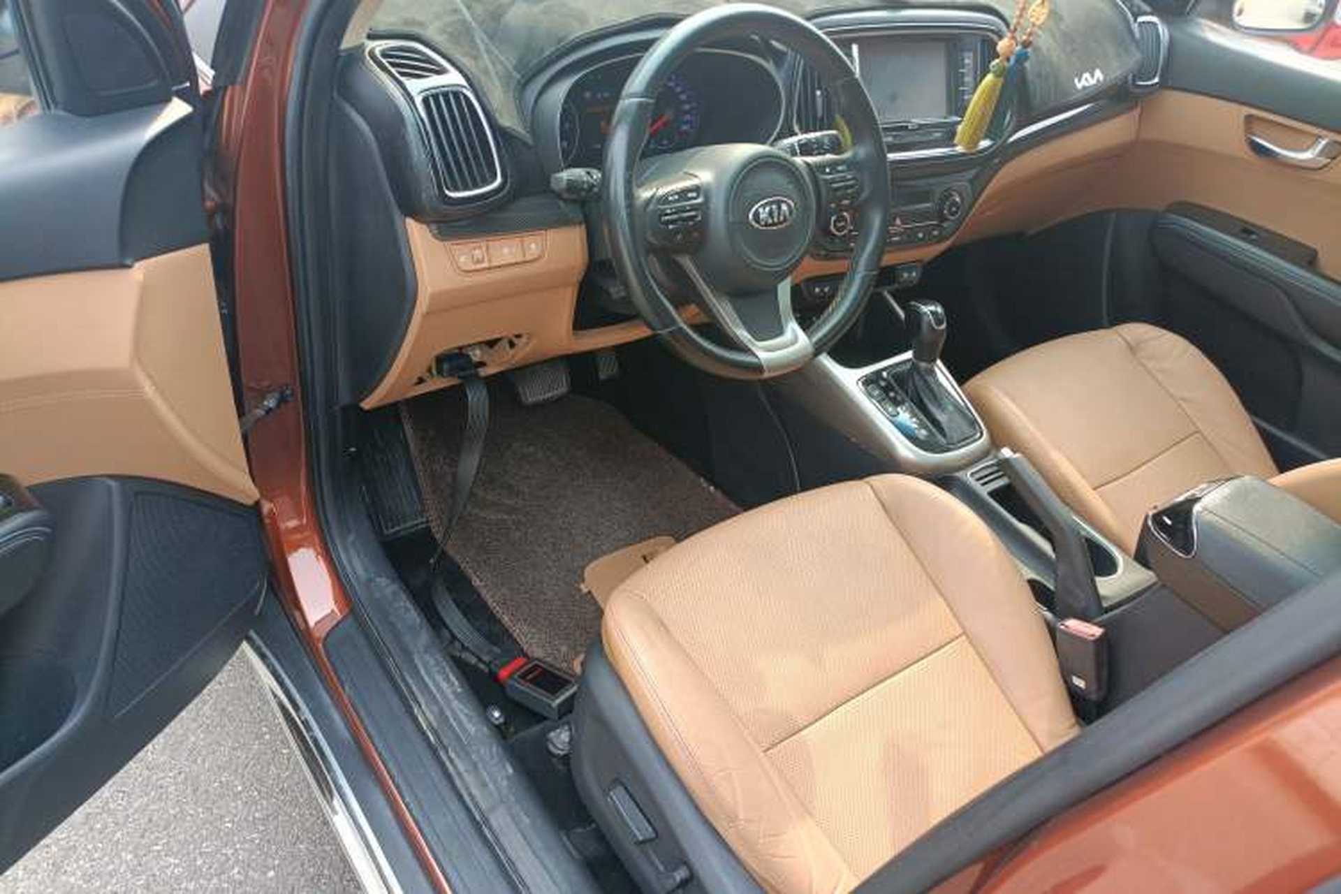 Used Kia KX3 2015 2.0L Automatic 4x4 PRM Driver Seat