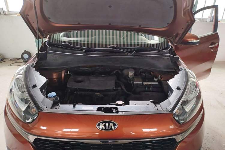 Used Kia KX3 2015 1.6L Automatic Two-Wheel Drive DLX Engine Bay