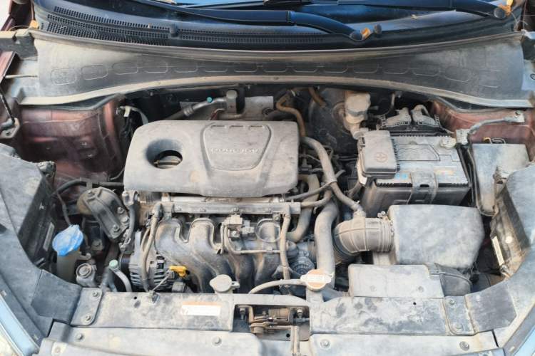 Used Kia KX3 2015 1.6L Automatic Two-Wheel Drive DLX Engine Bay