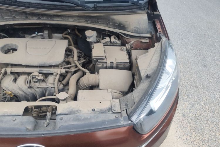 Used Kia KX3 2015 1.6L Automatic Two-Wheel Drive DLX Engine Bay Left