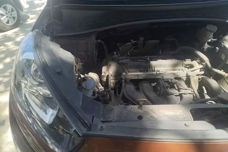 Used Kia KX3 2015 1.6L Automatic Two-Wheel Drive DLX Engine Bay Right