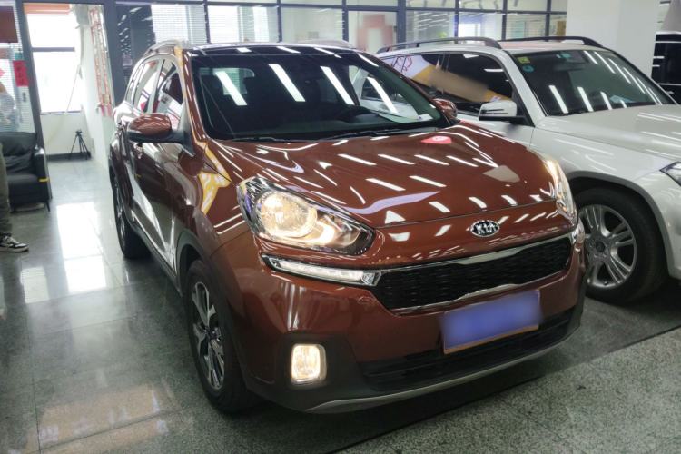 Used Kia KX3 2015 1.6L Automatic Two-Wheel Drive DLX Exterior 1