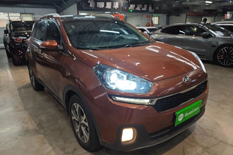 Used Kia KX3 2015 1.6L Automatic Two-Wheel Drive DLX Exterior 2