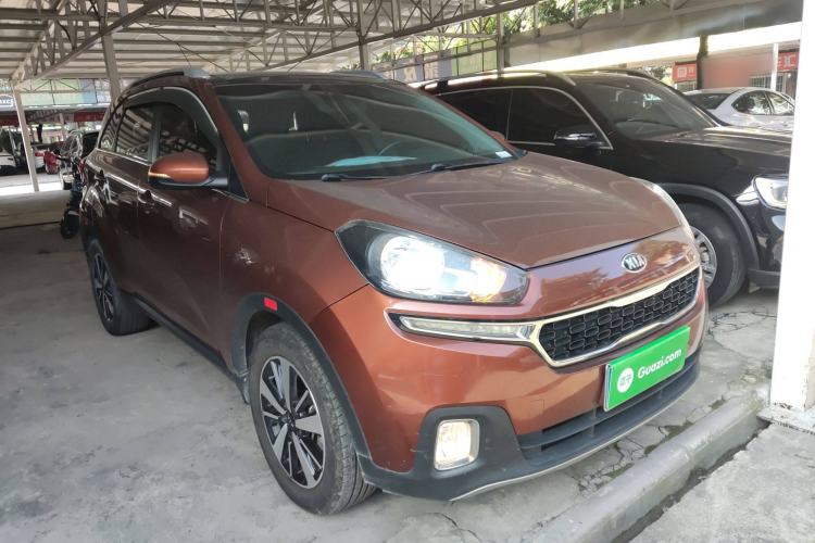 Used Kia KX3 2015 1.6T Automatic Two-Wheel Drive DLX Exterior 2