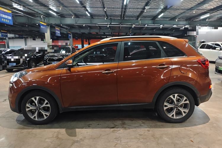 Used Kia KX3 2015 1.6L Automatic Two-Wheel Drive DLX Exterior 3