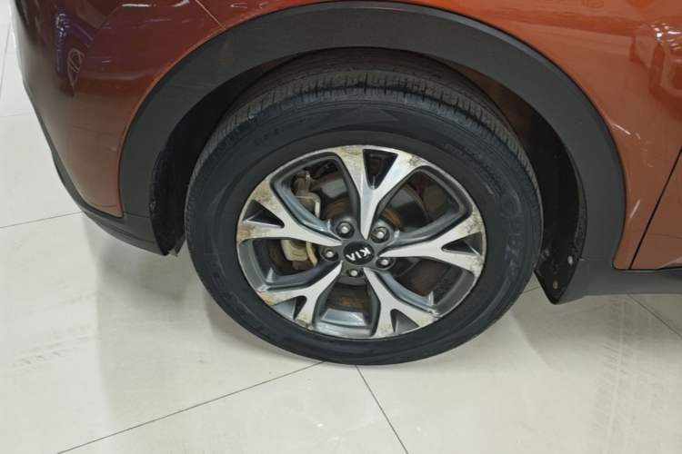 Used Kia KX3 2015 1.6L Automatic Two-Wheel Drive DLX Exterior 4