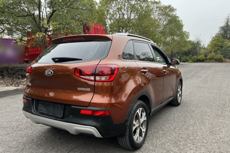 Used Kia KX3 2015 1.6L Automatic Two-Wheel Drive DLX Exterior 5