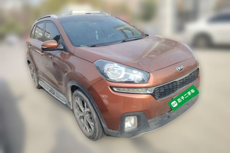 Used Kia KX3 2015 1.6L Automatic Two-Wheel Drive DLX Front Right 45 Deg