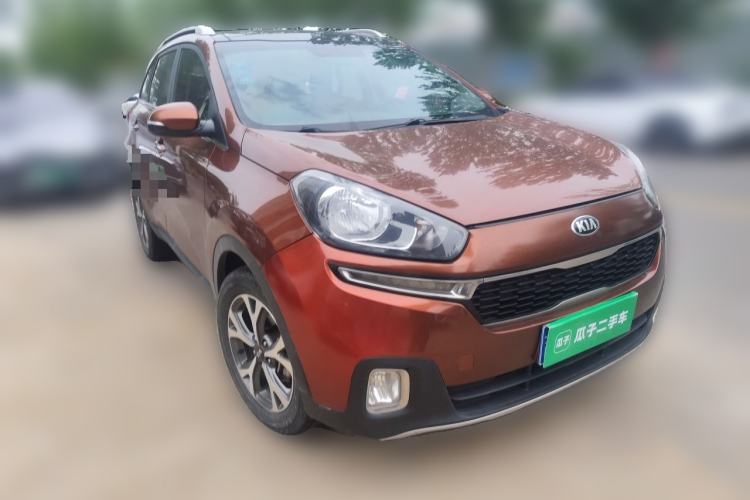 Used Kia KX3 2015 1.6L Automatic Two-Wheel Drive DLX Front Right 45 Deg