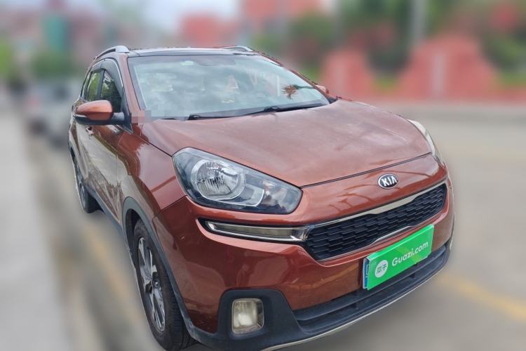 Used Kia KX3 2015 1.6L Automatic Two-Wheel Drive DLX Front Right 45 Deg