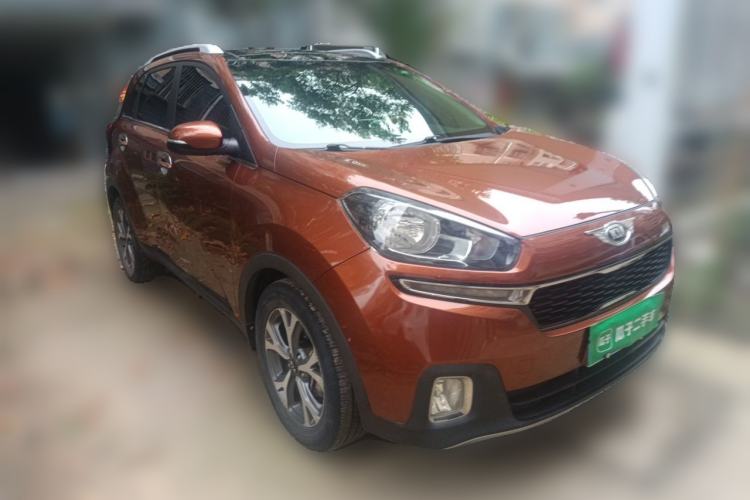 Used Kia KX3 2015 1.6L Automatic Two-Wheel Drive DLX Front Right 45 Deg