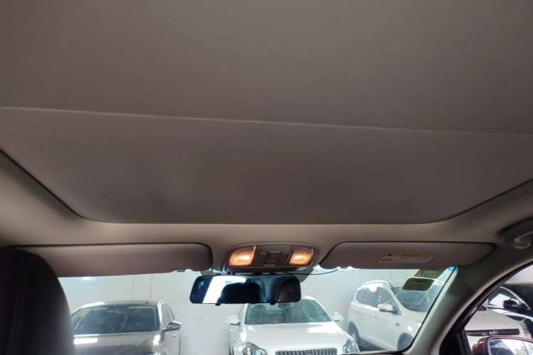 Used Kia KX3 2015 1.6L Automatic Two-Wheel Drive DLX Headliner
