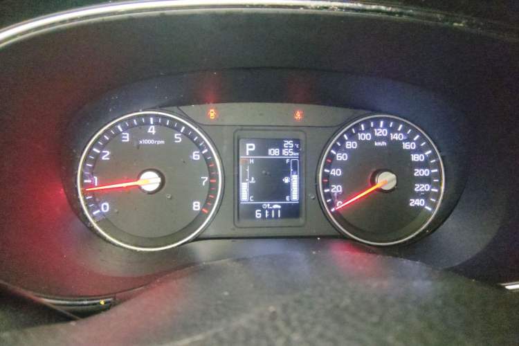 Used Kia KX3 2015 1.6L Automatic Two-Wheel Drive DLX Instrument Cluster
