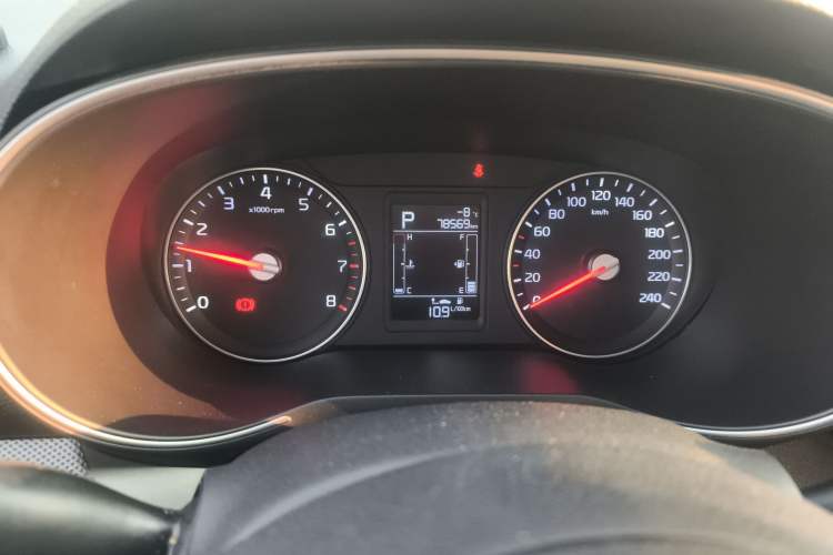 Used Kia KX3 2015 1.6L Automatic Two-Wheel Drive GLS Instrument Cluster