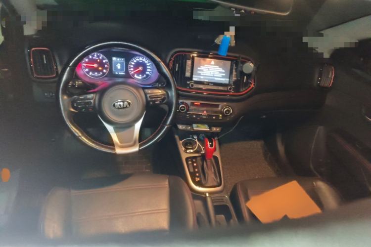 Used Kia KX3 2015 1.6T Automatic Two-Wheel Drive PRM Interior 2