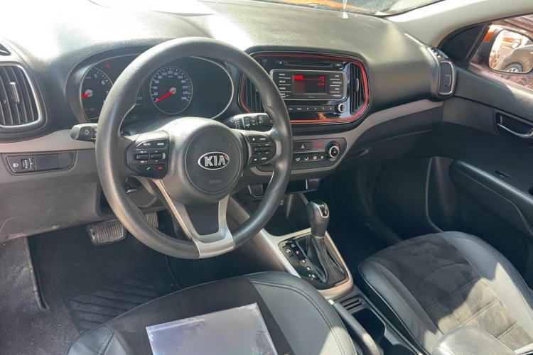 Used Kia KX3 2015 1.6L Automatic Two-Wheel Drive GLS Interior 3